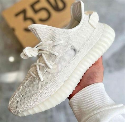 gòumǎi ādídásī yeezy boost|Yeezy Boost v2.